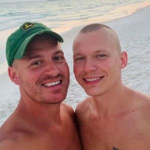 Meet your Posher, Dustin